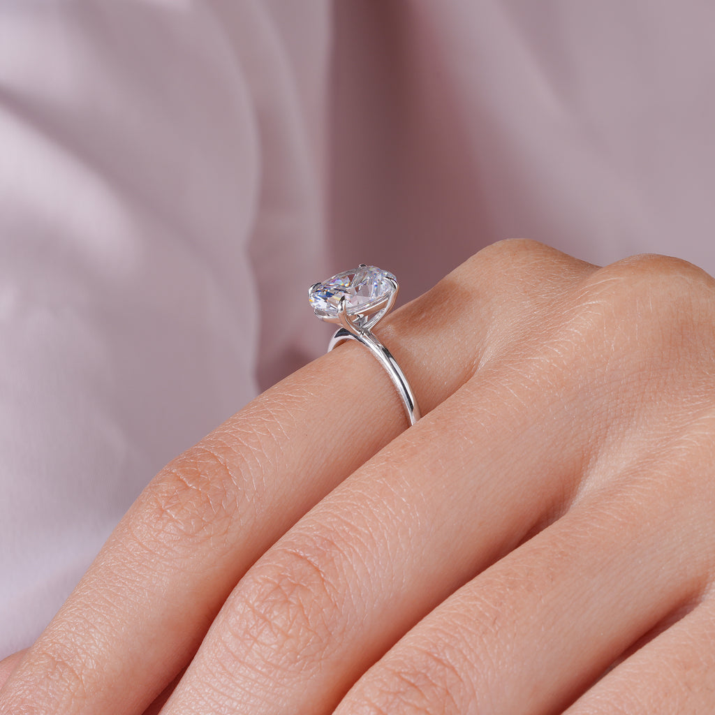 Oval Moissanite Solitaire Engagement Ring Anniversary Jewelry